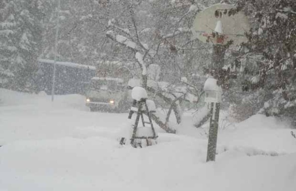 Heavy Snowfall in Ft Saskatchewan 12.5.12