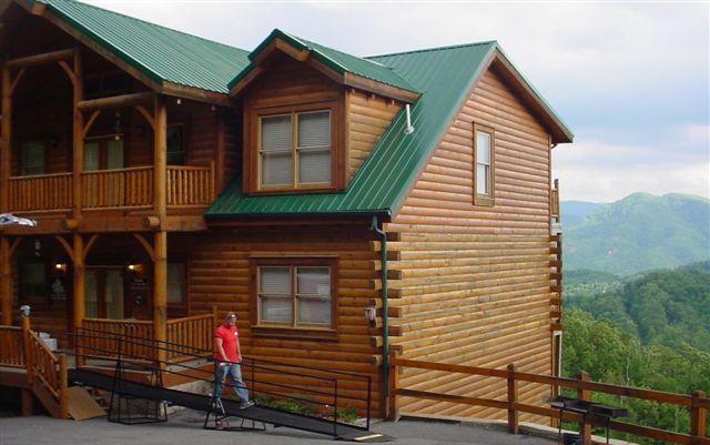 Log Cabin Rental in TN